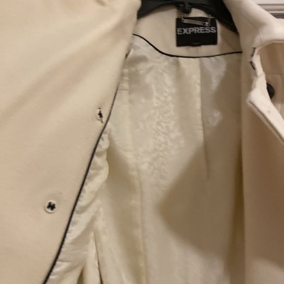 Express Brand Cream Peacoat with double button and belt - Picture 5 of 5
